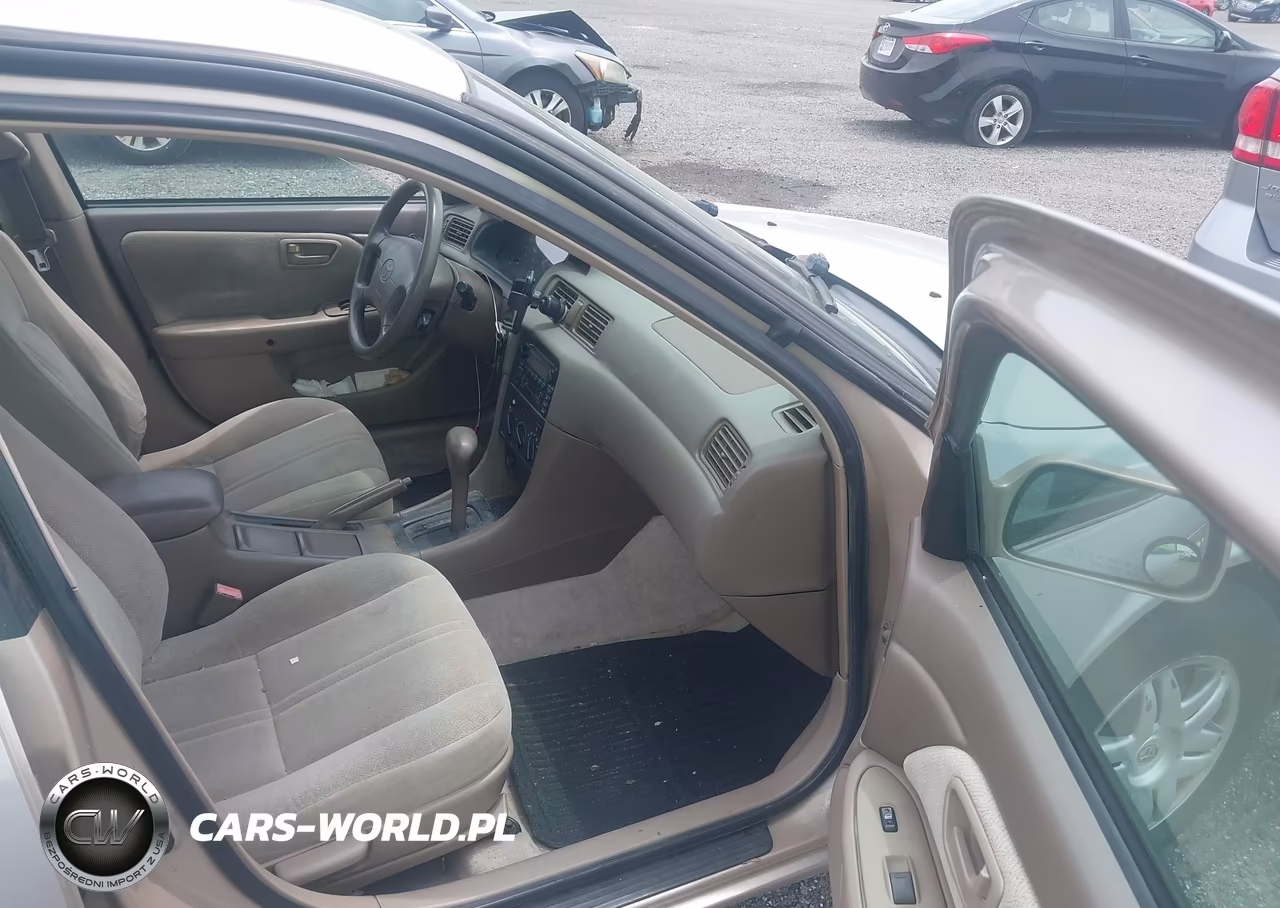 2001 Toyota Camry Ce VIN:4T1BG22K91U064039 - 5