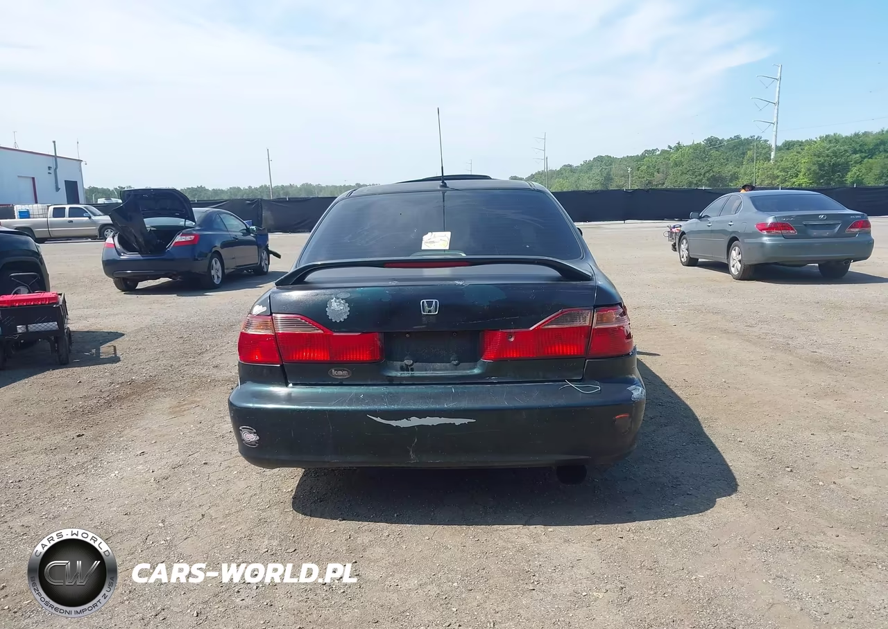 2000 Honda Accord 2.3 Lx VIN:1HGCG6551YA111633 - 16