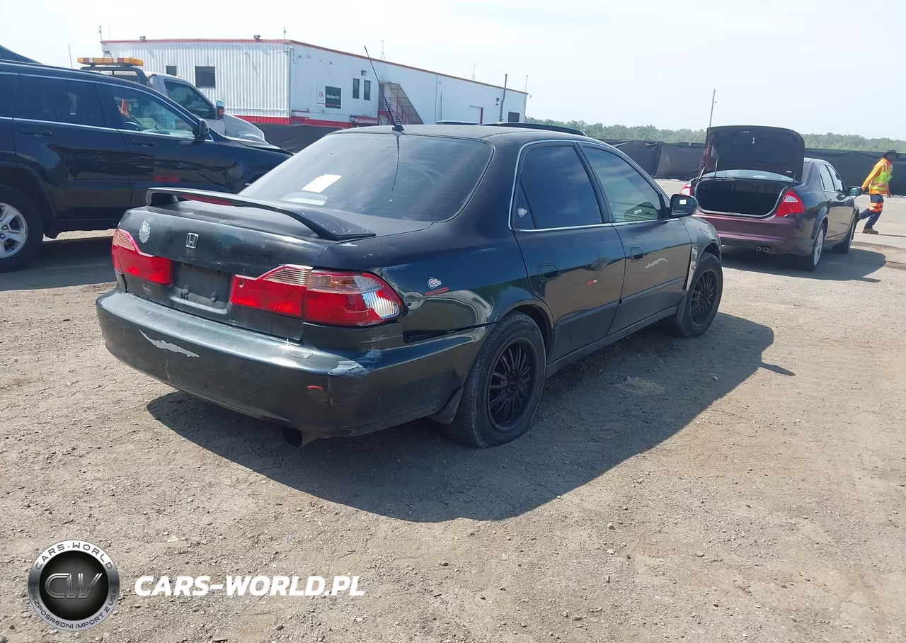 2000 Honda Accord 2.3 Lx VIN:1HGCG6551YA111633 - 4