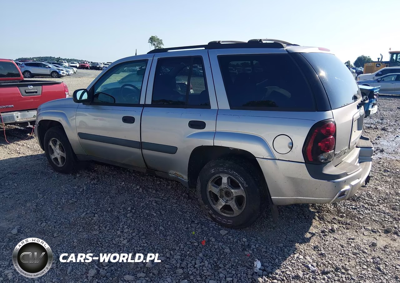 2005 Chevrolet Trailblazer Ls VIN:1GNDT13S952192145 - 3