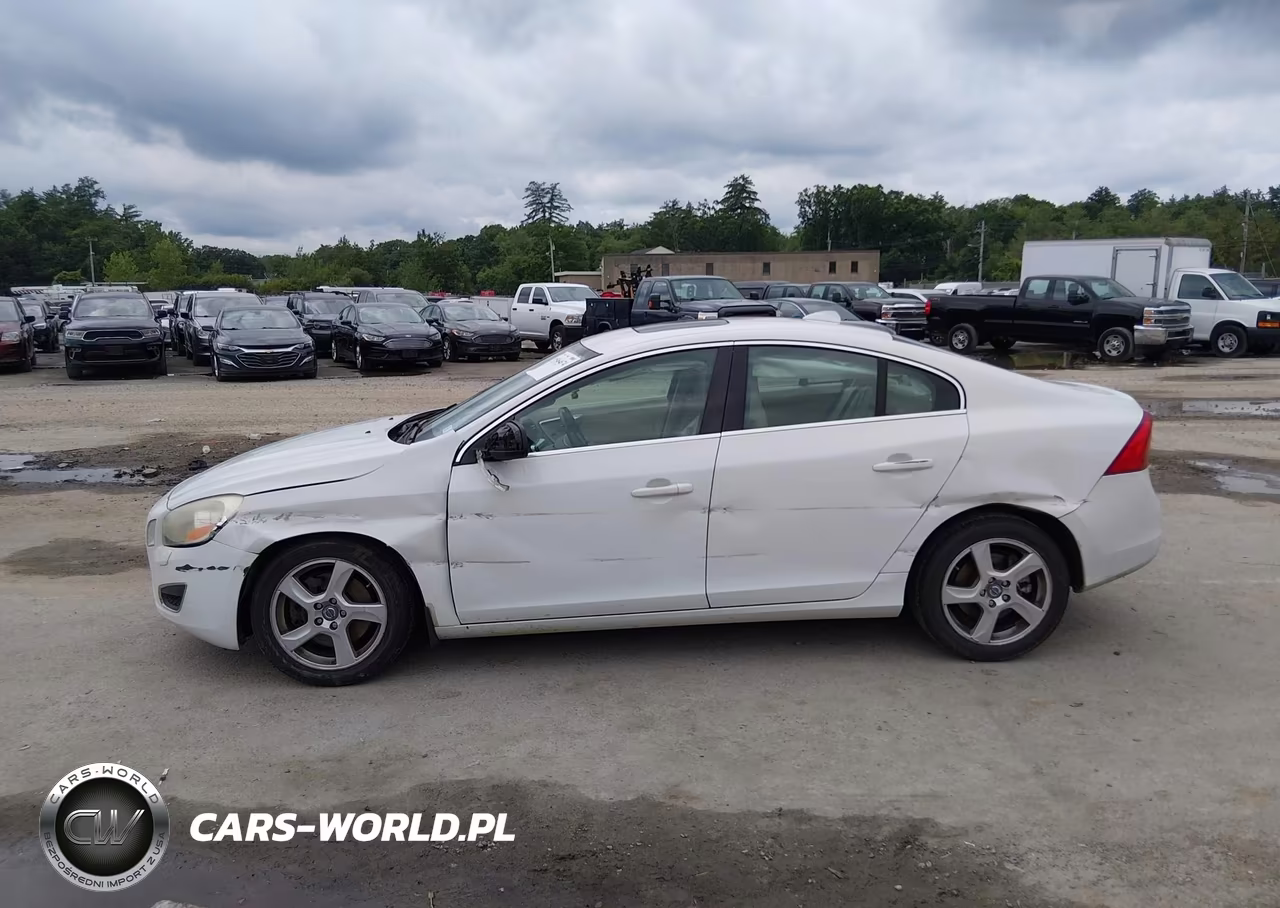 2012 Volvo S60 T5-T5 W-Moonroof VIN:YV1622FS8C2122956 - 14
