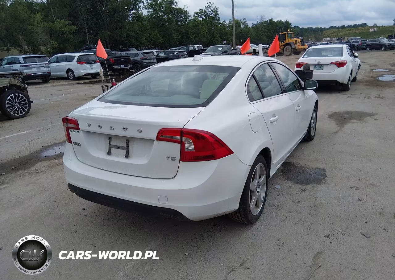 2012 Volvo S60 T5-T5 W-Moonroof VIN:YV1622FS8C2122956 - 4