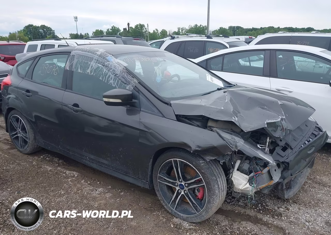 2015 Ford Focus St – zdjęcie 1 z 16