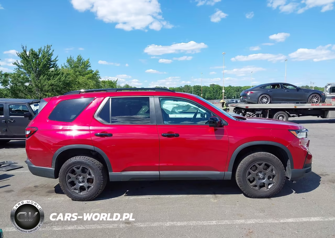 2025 Honda Pilot Trailsport VIN:5FNYG1H64SB109370 - 13