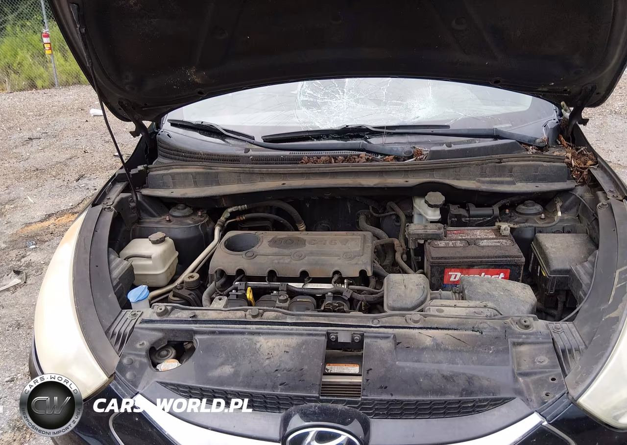 2011 Hyundai Tucson Limited VIN:KM8JU3AC6BU297544 - 10