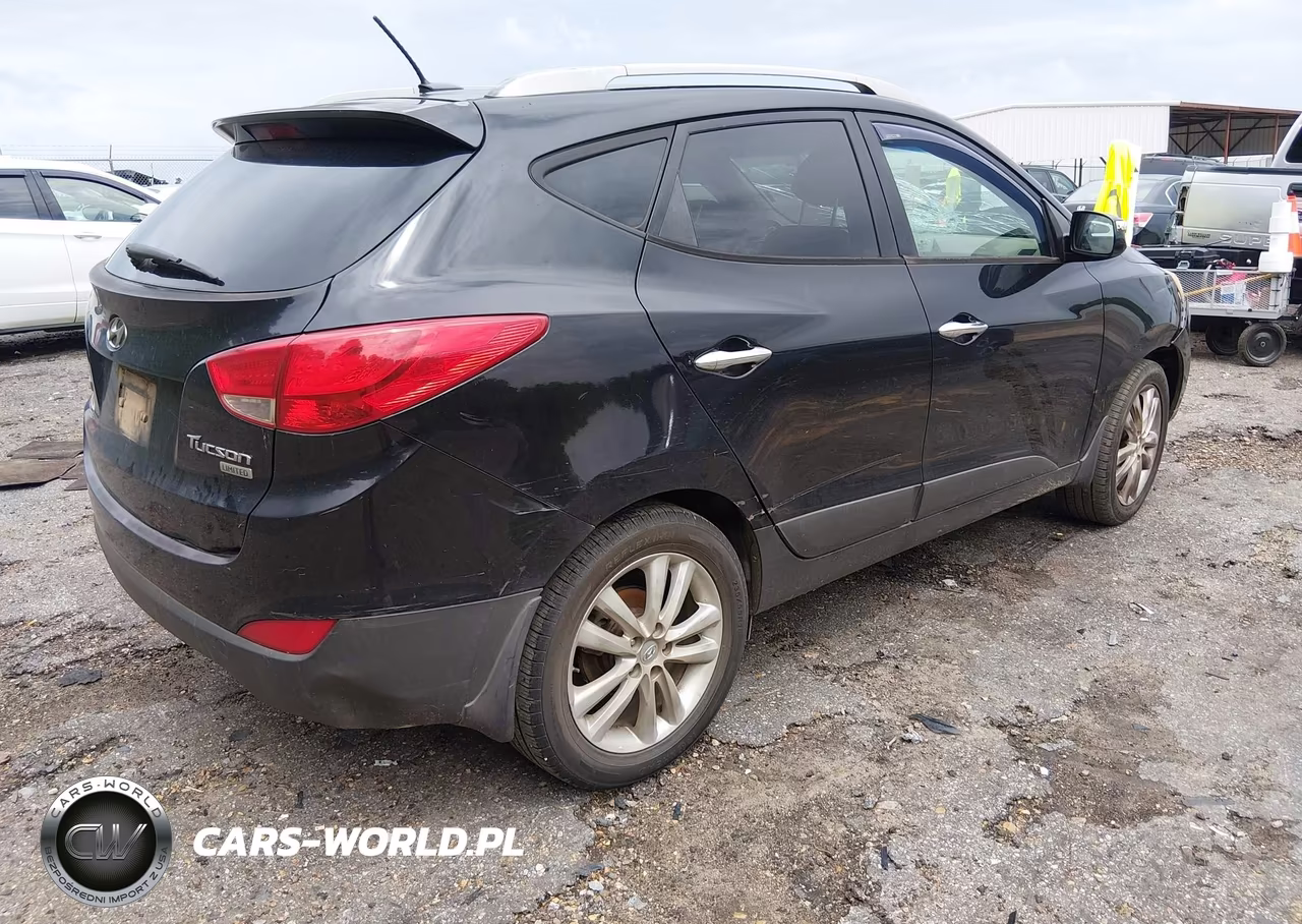 2011 Hyundai Tucson Limited VIN:KM8JU3AC6BU297544 - 4