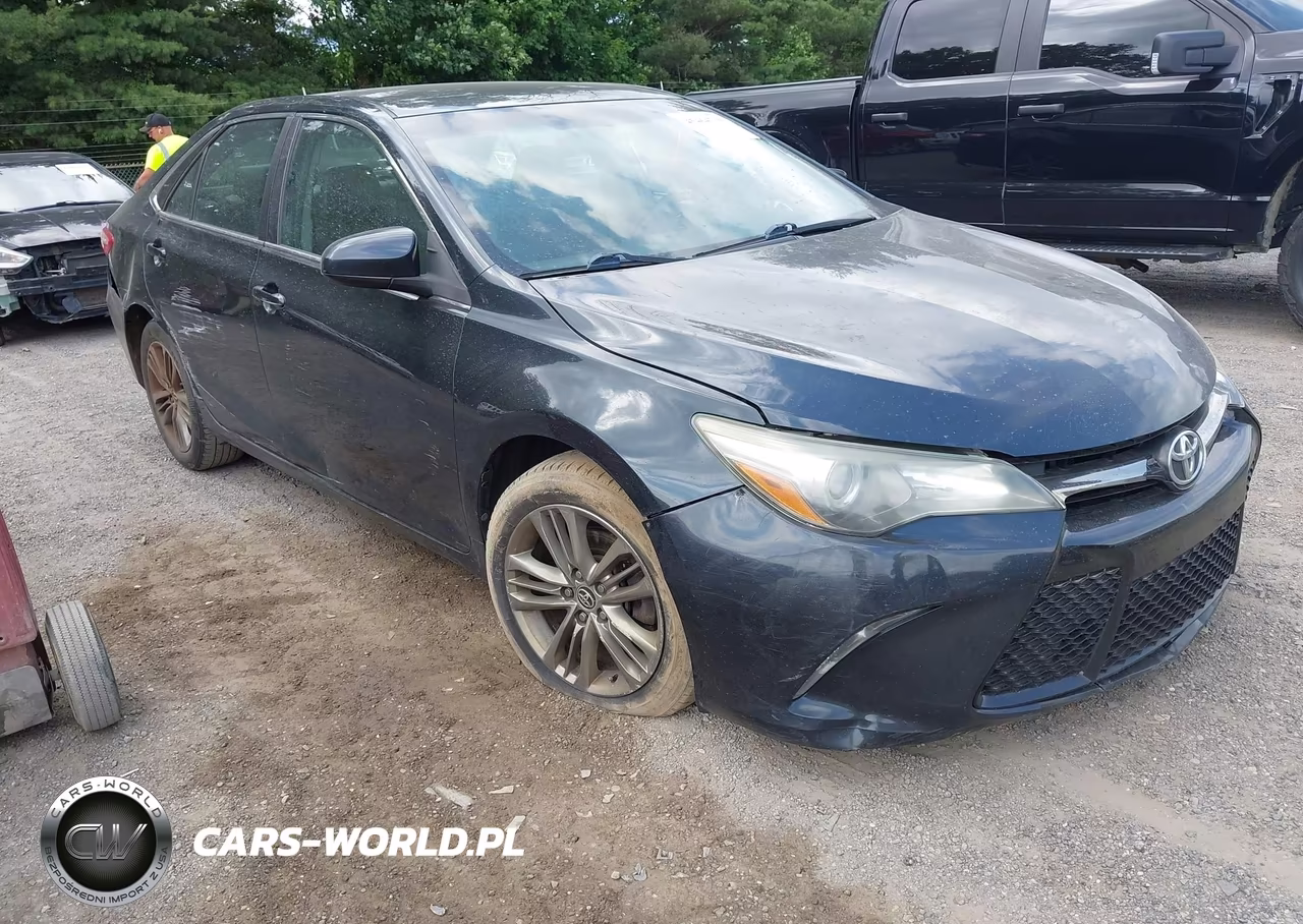 2015 Toyota Camry Se – zdjęcie 1 z 19