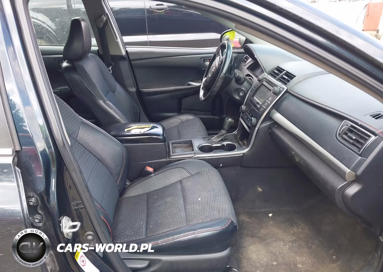 2015 Toyota Camry Se VIN:4T1BF1FK3FU947729 - 5