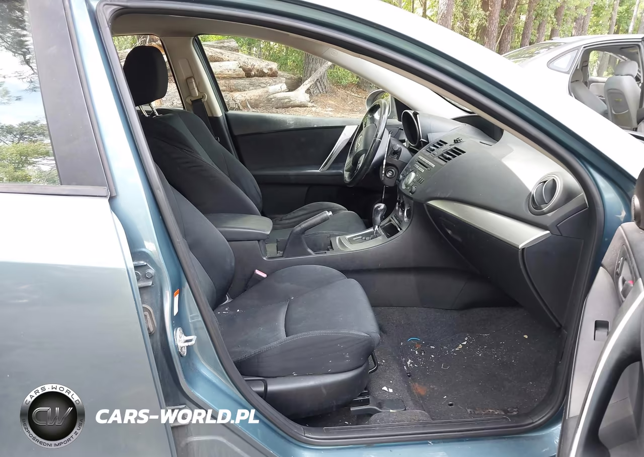 2011 Mazda Mazda3 S Sport VIN:JM1BL1K5XB1438942 - 5