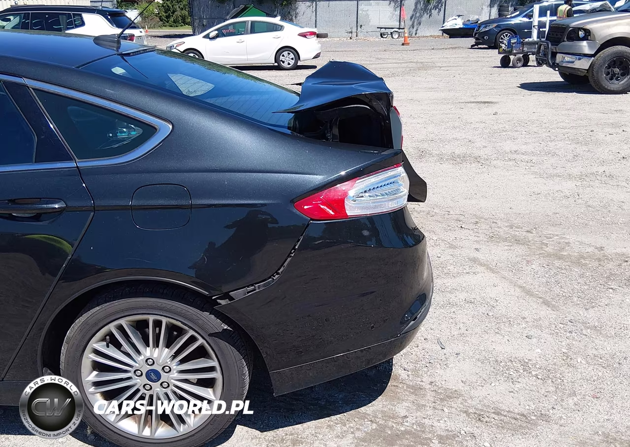 2015 Ford Fusion Se VIN:1FA6P0HD9F5108275 - 18
