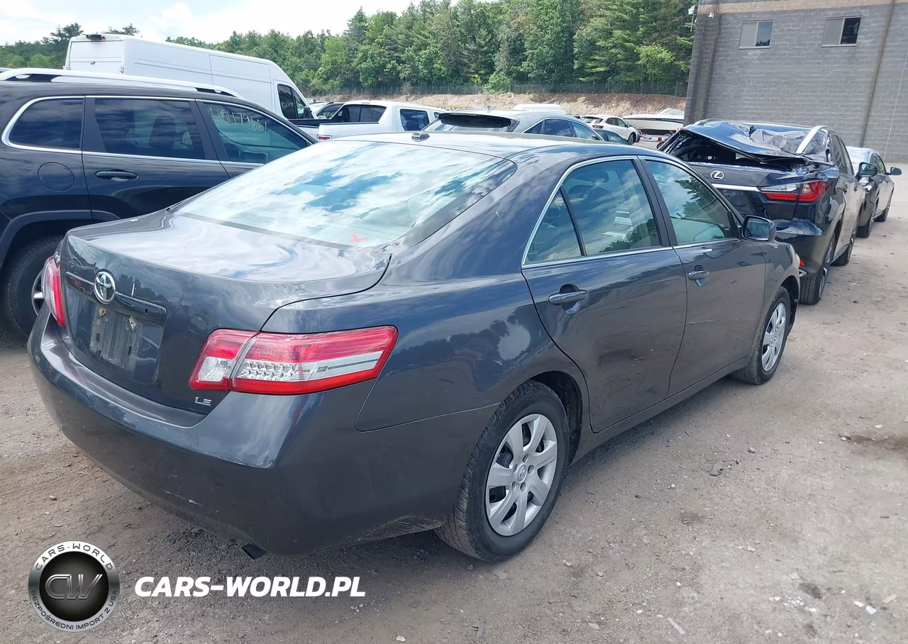 2010 Toyota Camry Le VIN:4T1BF3EKXAU018563 - 4