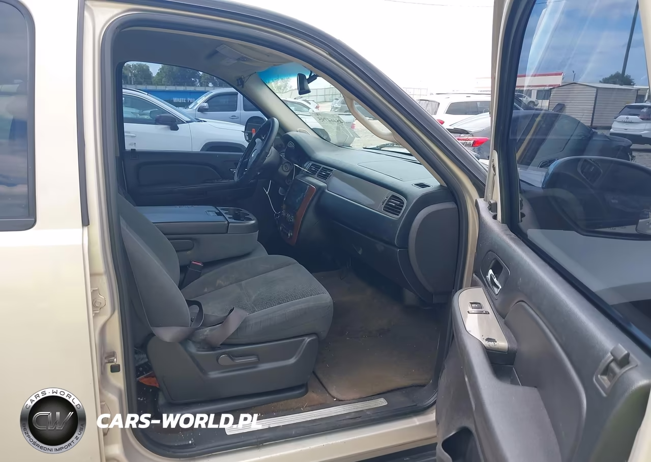 2008 Chevrolet Tahoe Ls VIN:1GNFC13C18R232831 - 5