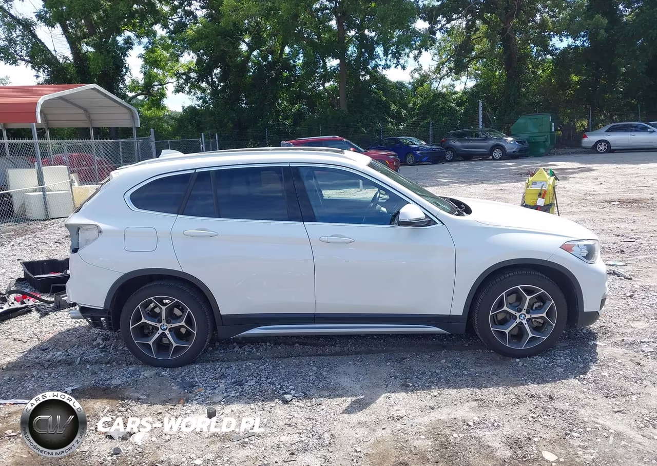 2018 BMW X1 Sdrive28I VIN:WBXHU7C36J5L07685 - 14