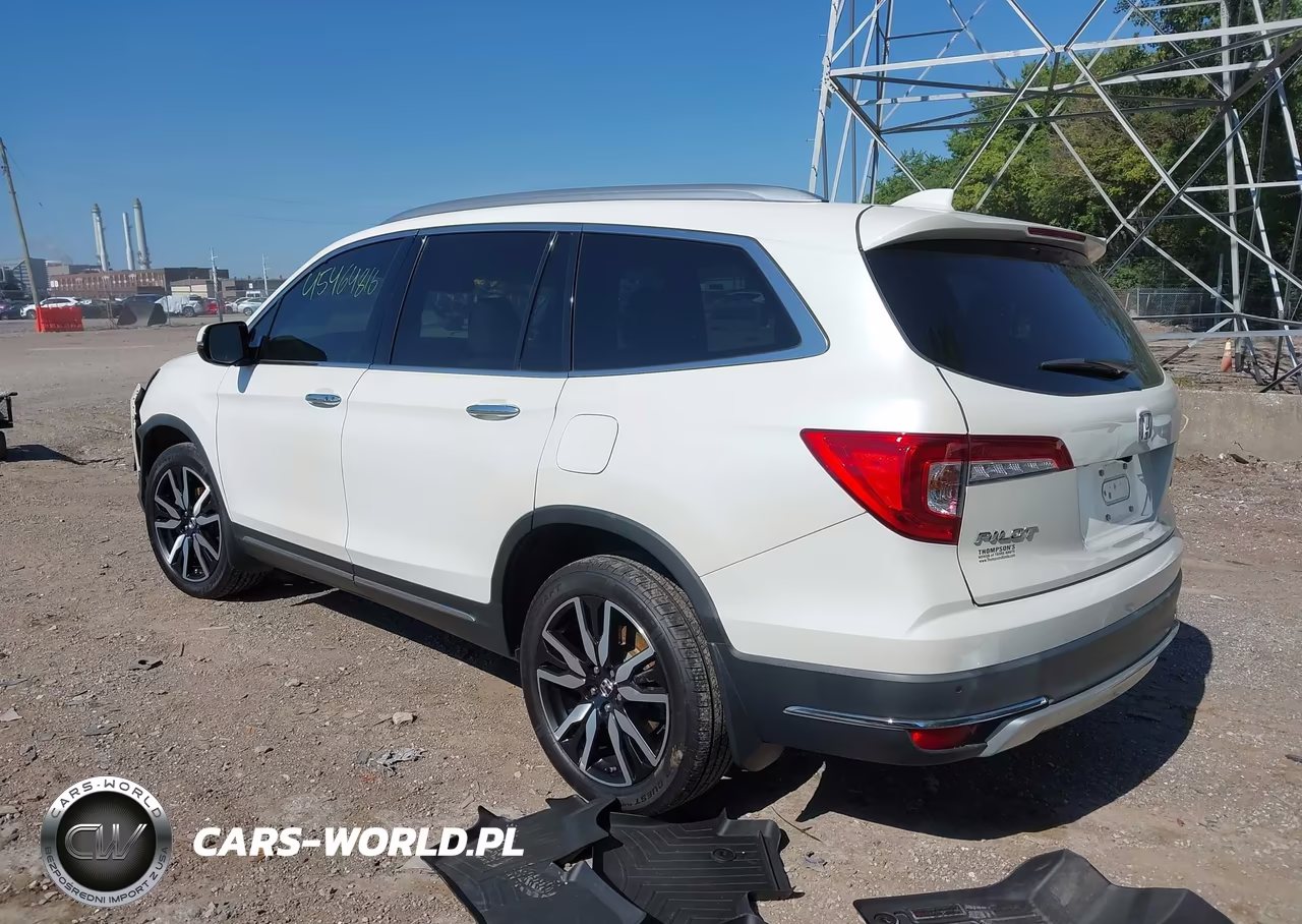 2019 Honda Pilot Elite VIN:5FNYF6H07KB001241 - 3