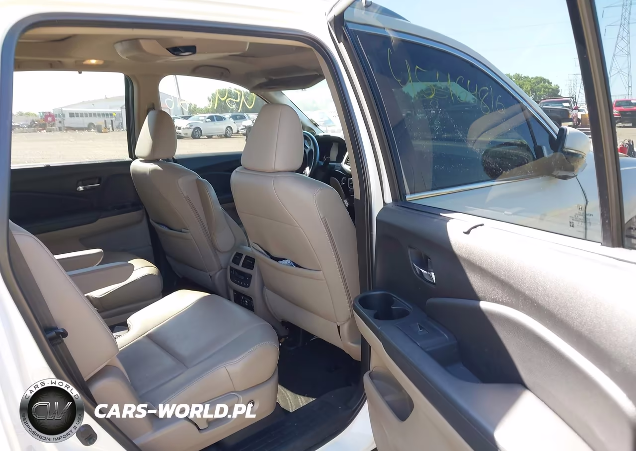 2019 Honda Pilot Elite VIN:5FNYF6H07KB001241 - 8