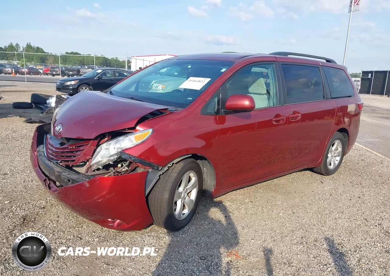 2017 Toyota Sienna Le 8 Passenger VIN:5TDKZ3DC3HS826905 - 2