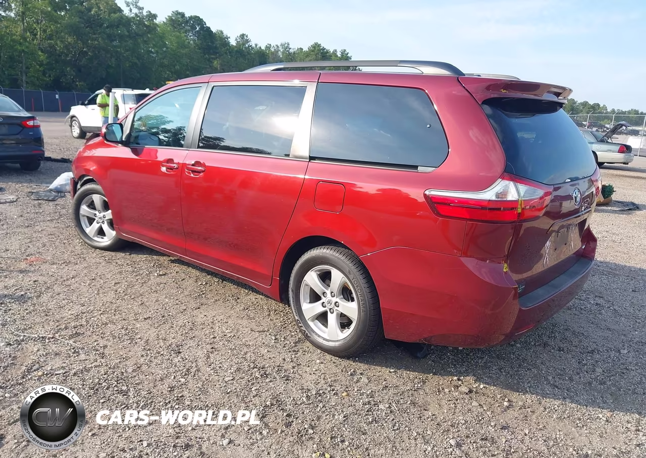 2017 Toyota Sienna Le 8 Passenger VIN:5TDKZ3DC3HS826905 - 3