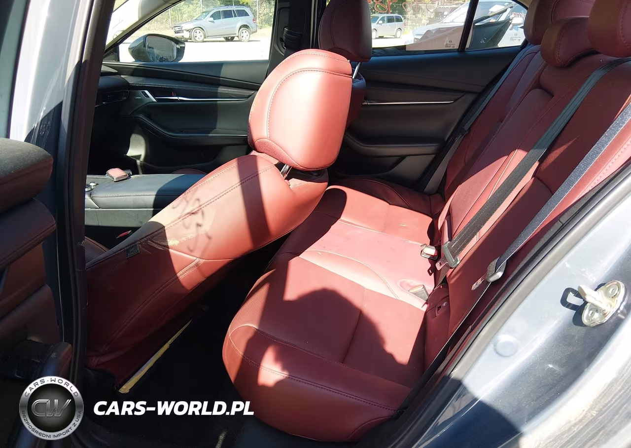 2023 Mazda Mazda3 2.5 S Carbon Edition VIN:3MZBPACM0PM379403 - 8