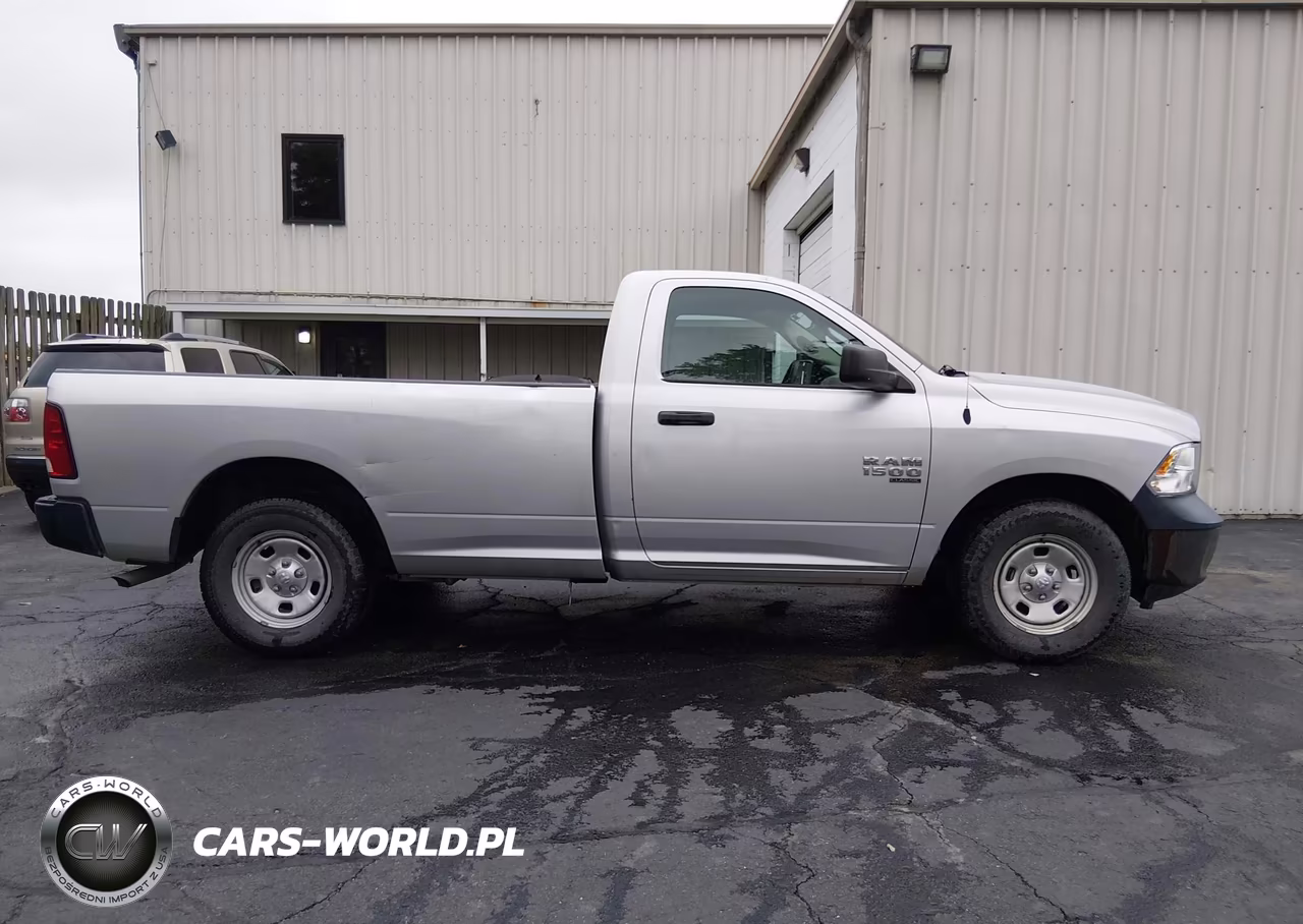 2019 Ram 1500 Classic VIN:3C6JR6DG0KG502890 - 17