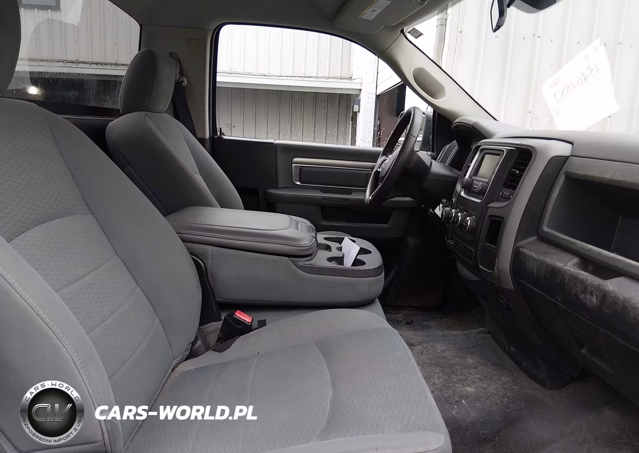 2019 Ram 1500 Classic VIN:3C6JR6DG0KG502890 - 8