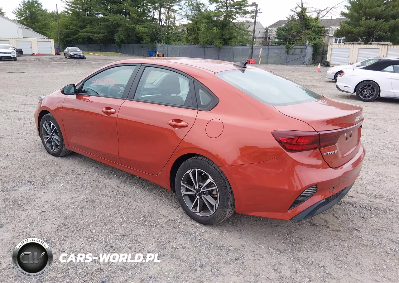 2023 Kia Forte Lxs VIN:3KPF24AD1PE623867 - 3