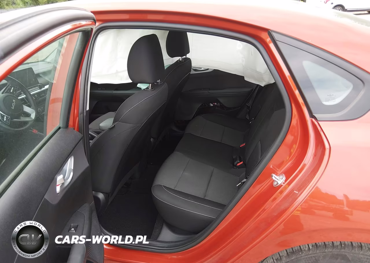 2023 Kia Forte Lxs VIN:3KPF24AD1PE623867 - 8
