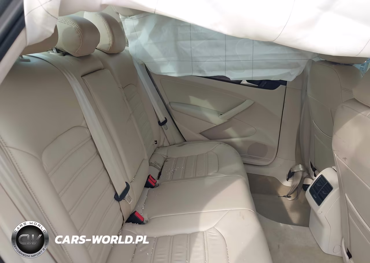 2014 Volkswagen Passat 2.0L Tdi Sel Premium VIN:1VWCN7A33EC040060 - 8