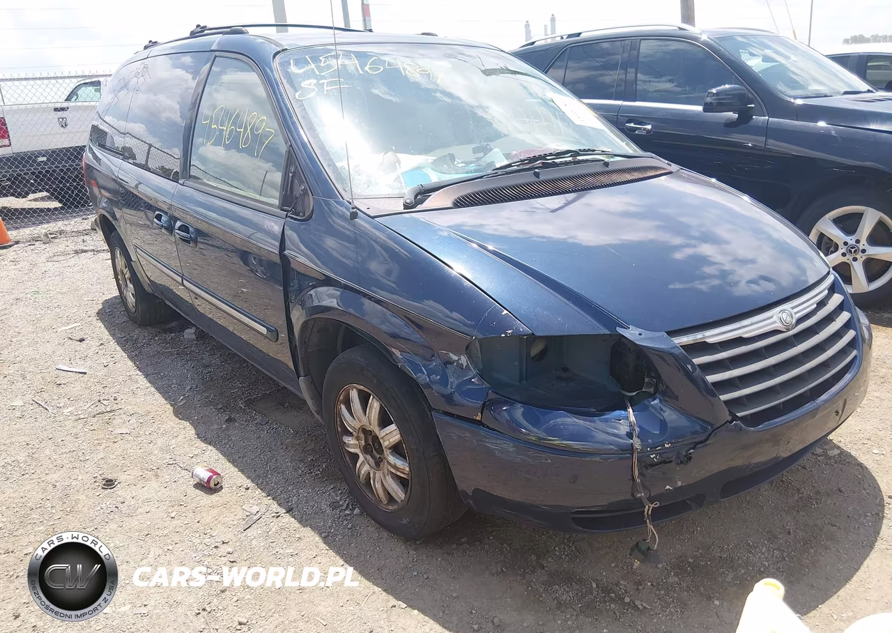 2005 Chrysler Town & Country Touring