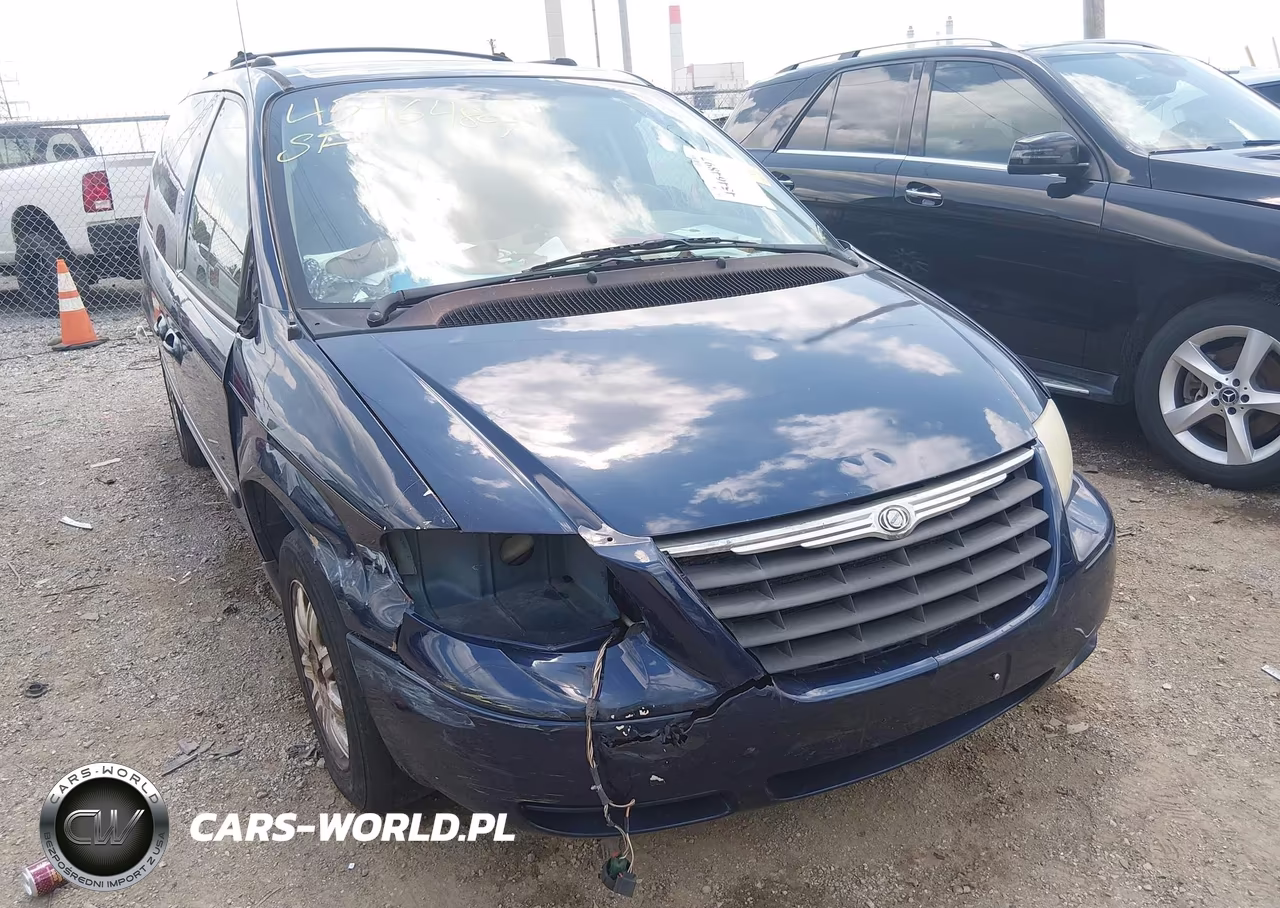 2005 Chrysler Town & Country Touring VIN:2C4GP54L45R416741 - 6