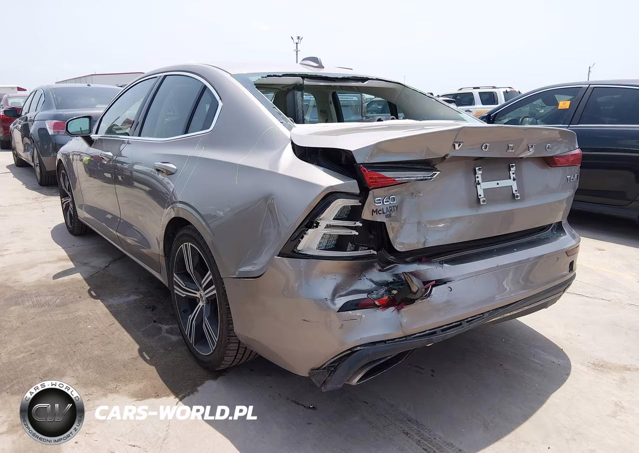 2019 Volvo S60 T6 Inscription VIN:7JRA22TL7KG000878 - 3
