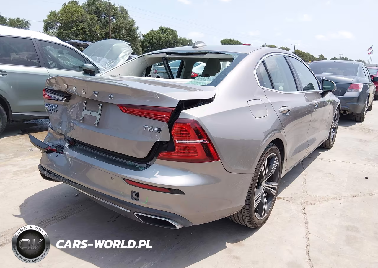2019 Volvo S60 T6 Inscription VIN:7JRA22TL7KG000878 - 4