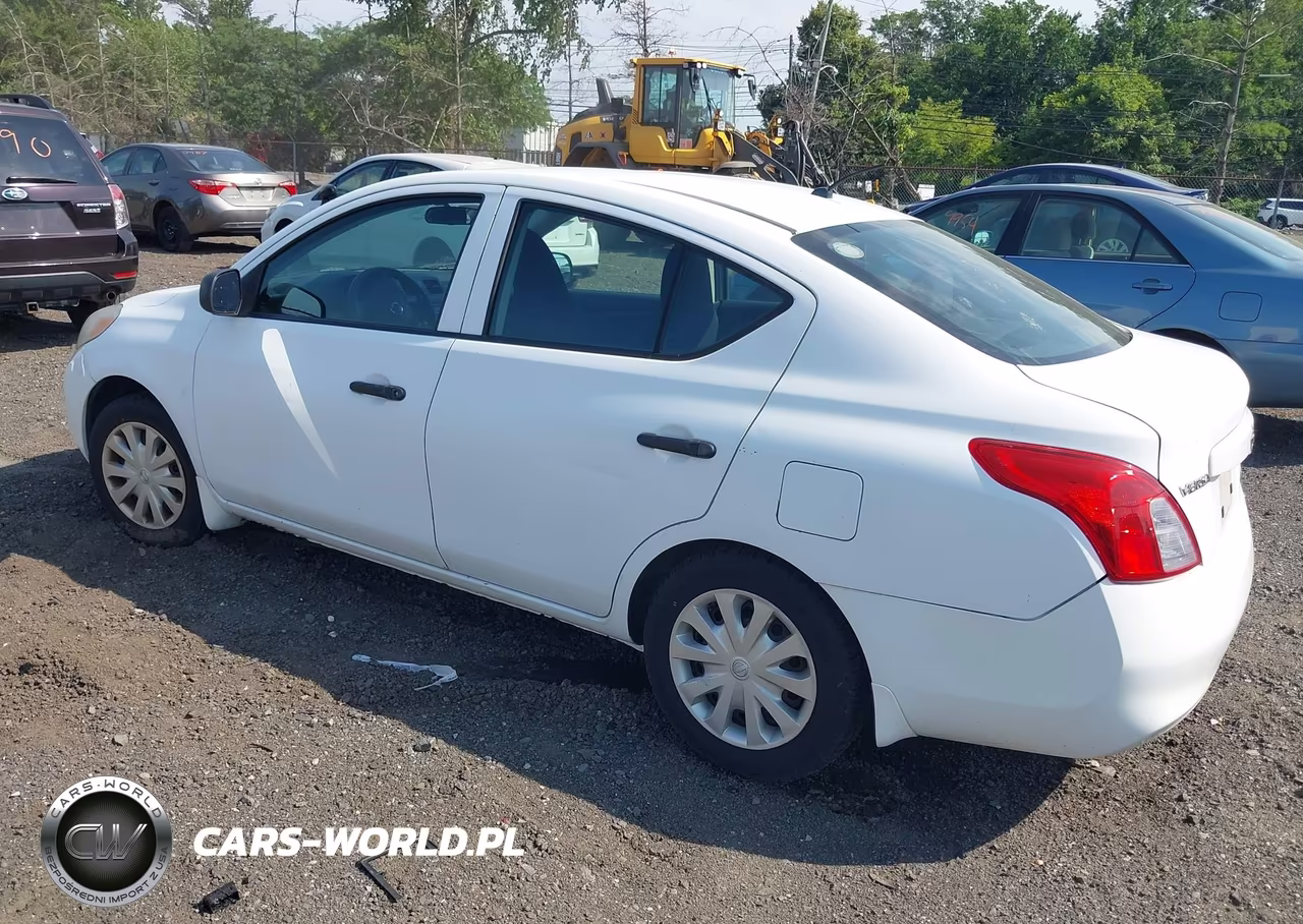 2014 Nissan Versa S VIN:3N1CN7AP0EL835659 - 3
