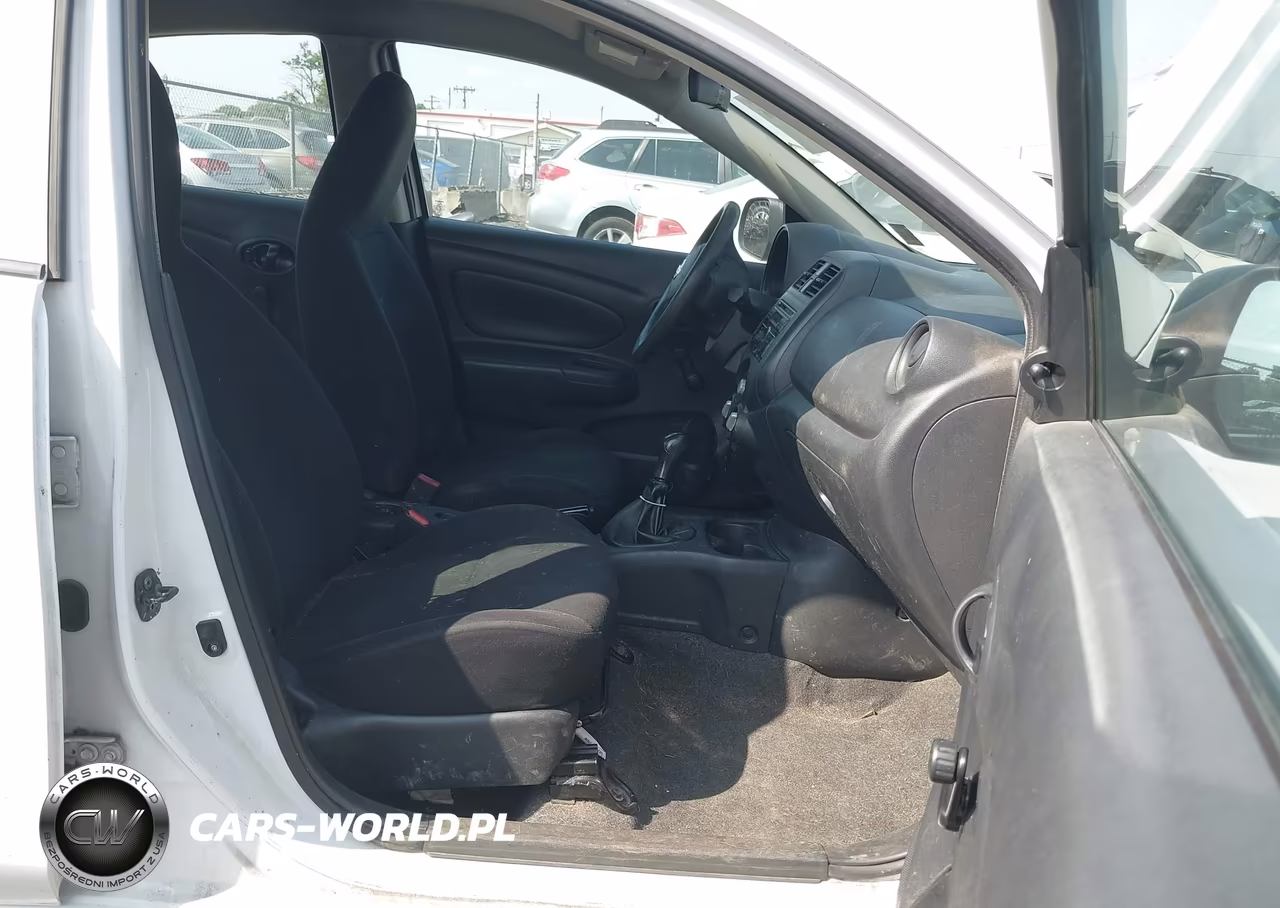 2014 Nissan Versa S VIN:3N1CN7AP0EL835659 - 5