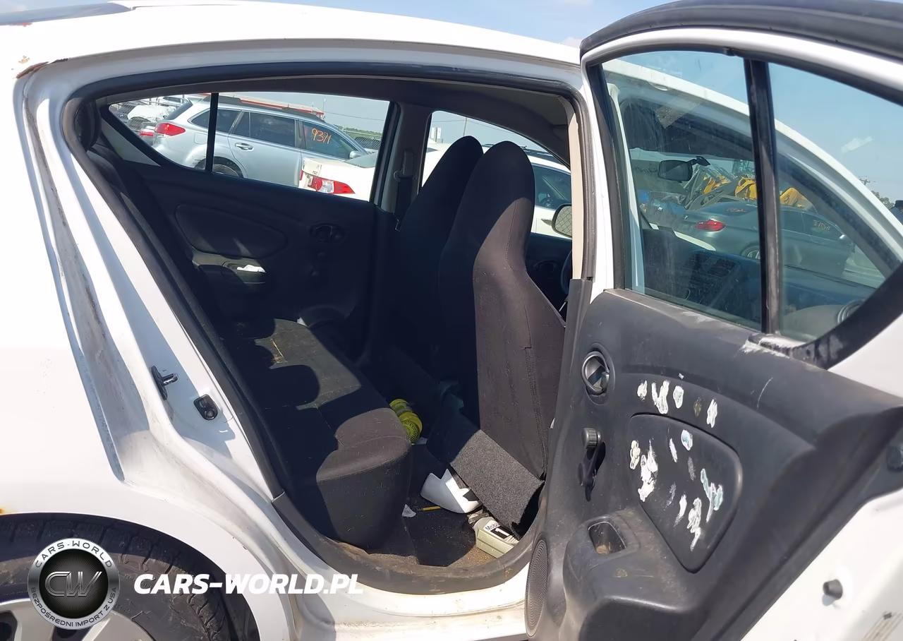 2014 Nissan Versa S VIN:3N1CN7AP0EL835659 - 8