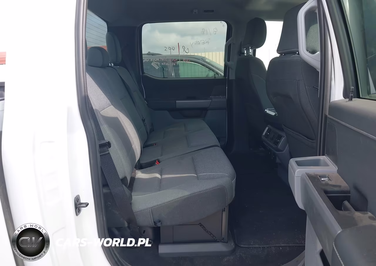 2025 Ford F-150 Xlt VIN:1FTFW3LD5SFB00944 - 8