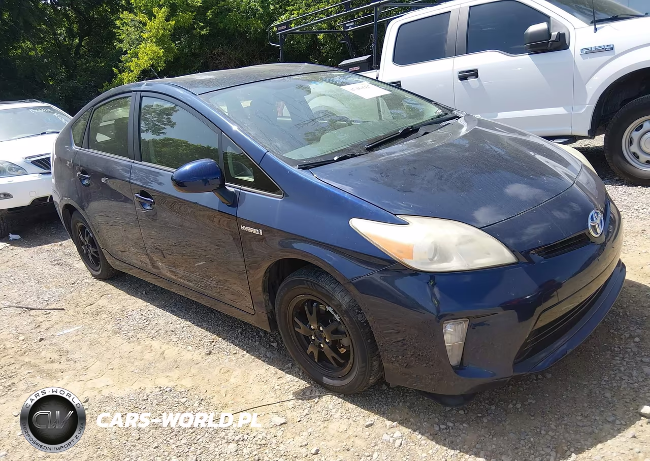 2013 Toyota Prius Two – zdjęcie 1 z 22