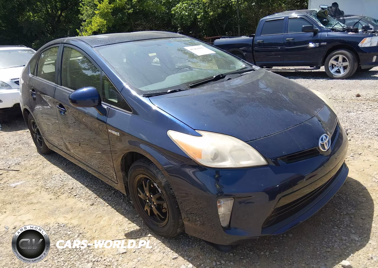 2013 Toyota Prius Two VIN:JTDKN3DU6D1722372 - 6