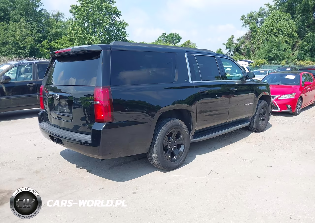 2019 Chevrolet Suburban Lt VIN:1GNSKHKC0KR367141 - 4