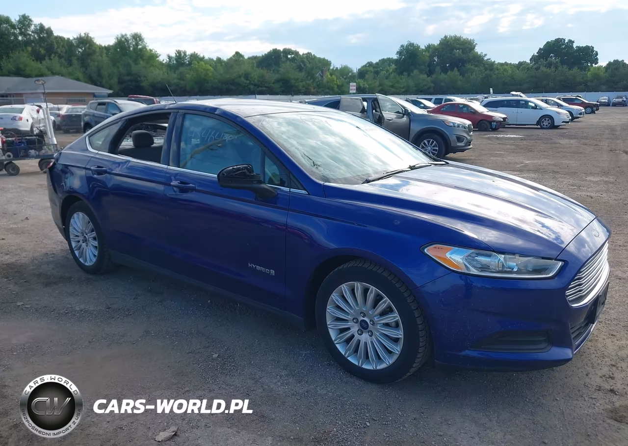 2016 Ford Fusion Hybrid S – zdjęcie 1 z 17