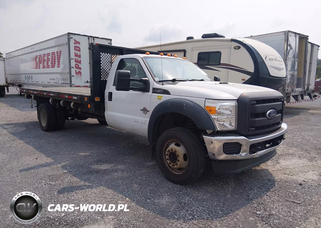 2015 Ford F-550 Chassis Xl