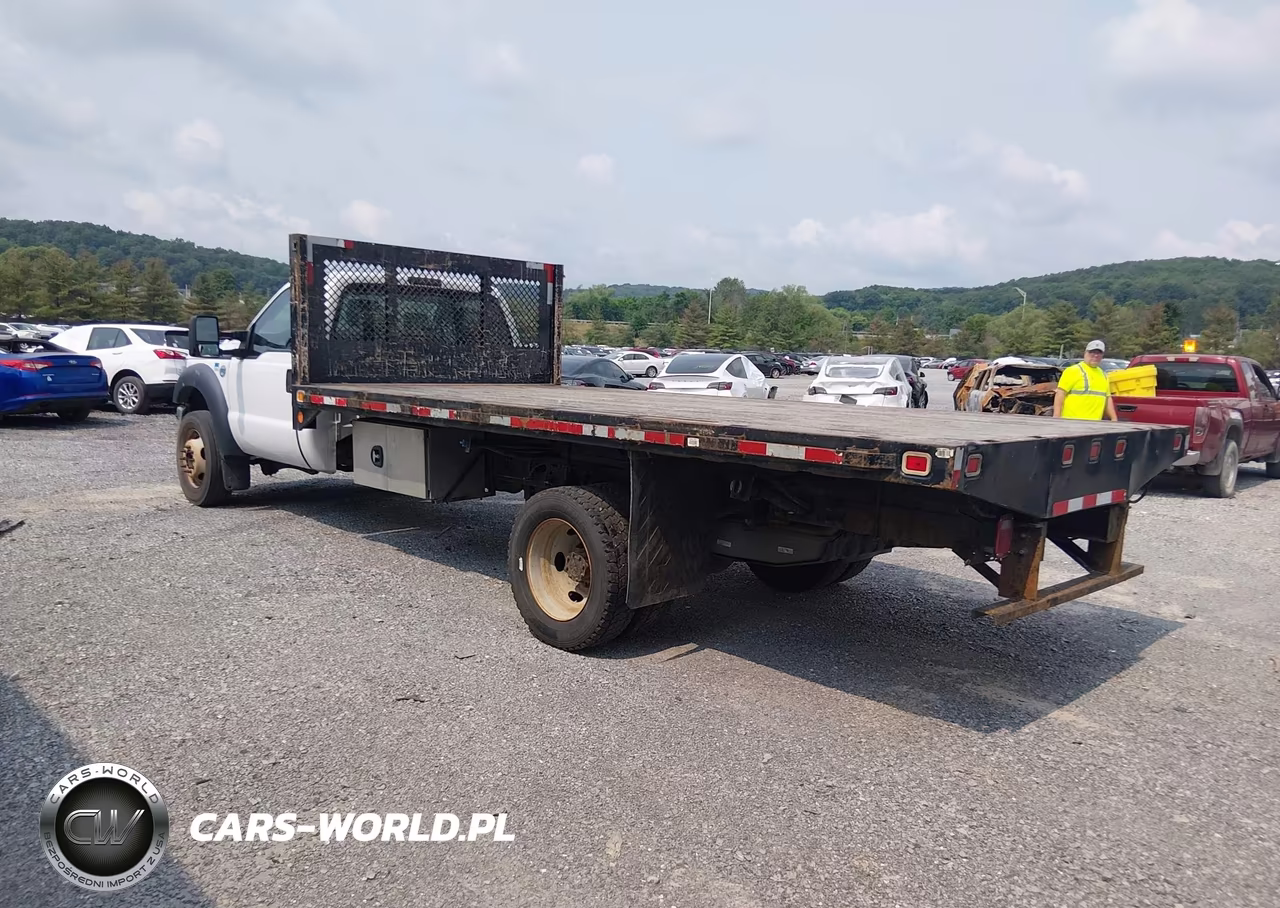 2015 Ford F-550 Chassis Xl VIN:1FDUF5GT5FEC18438 - 3