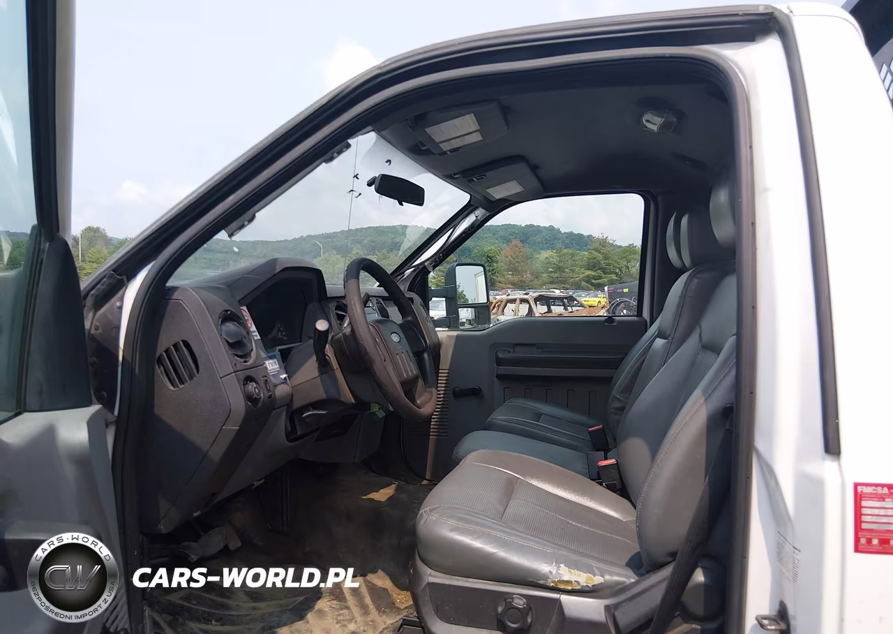 2015 Ford F-550 Chassis Xl VIN:1FDUF5GT5FEC18438 - 7