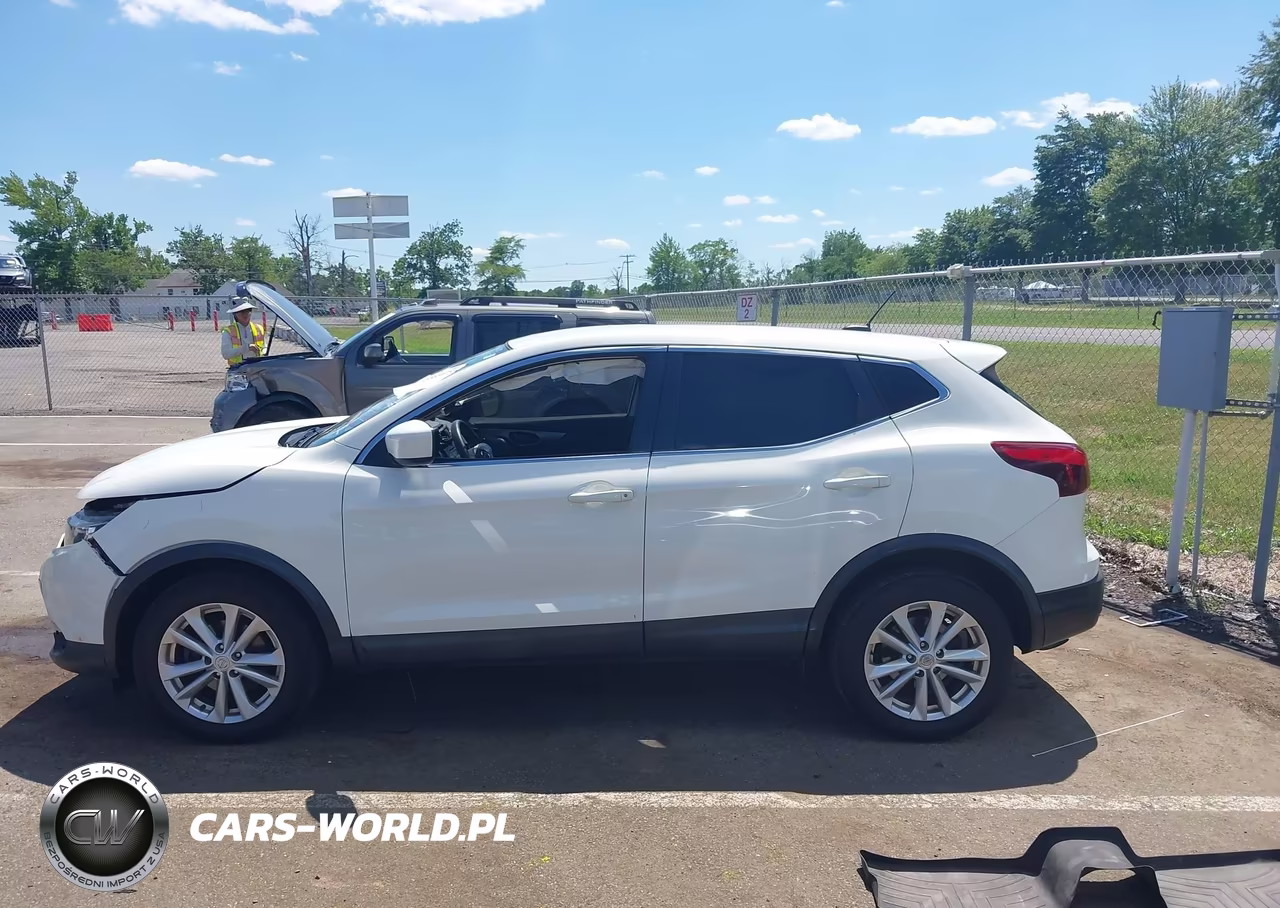 2017 Nissan Rogue Sport S VIN:JN1BJ1CR9HW122535 - 14
