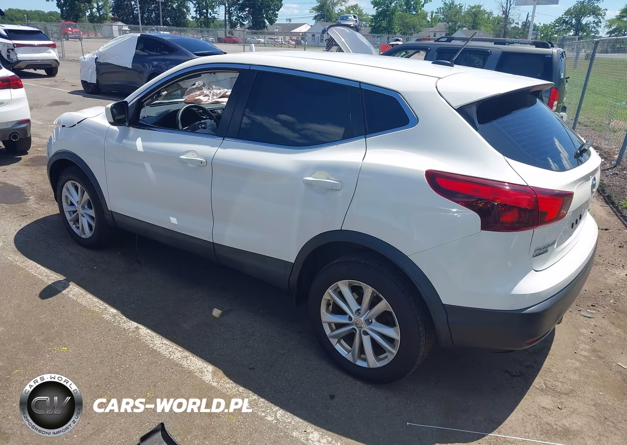 2017 Nissan Rogue Sport S VIN:JN1BJ1CR9HW122535 - 3