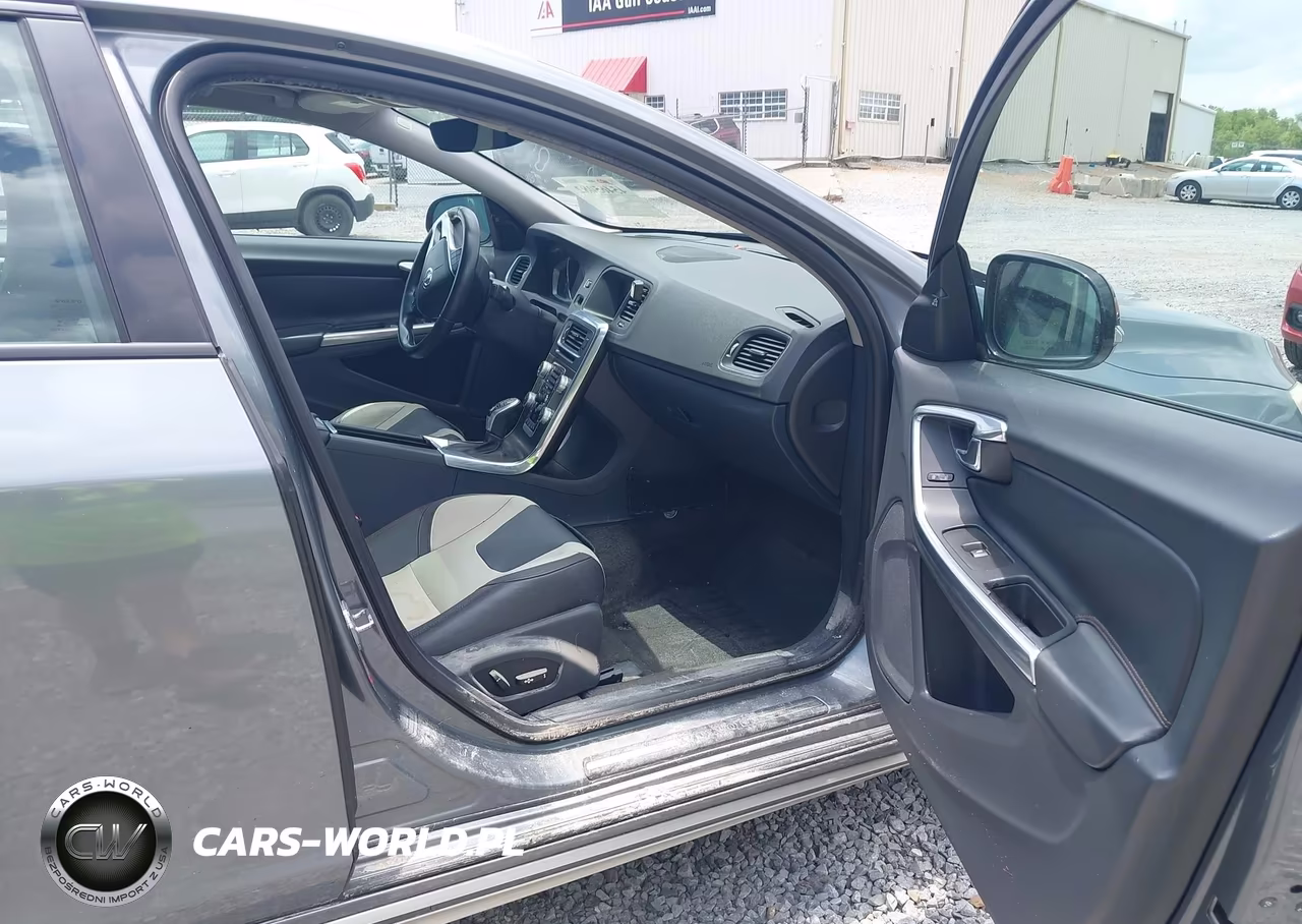 2016 Volvo S60 Cross Country T5 Platinum VIN:YV4612UM7G2000377 - 5