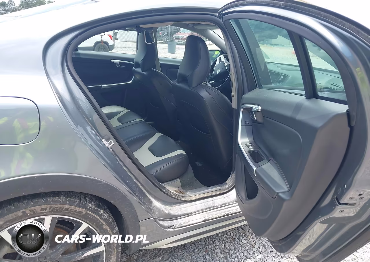 2016 Volvo S60 Cross Country T5 Platinum VIN:YV4612UM7G2000377 - 8
