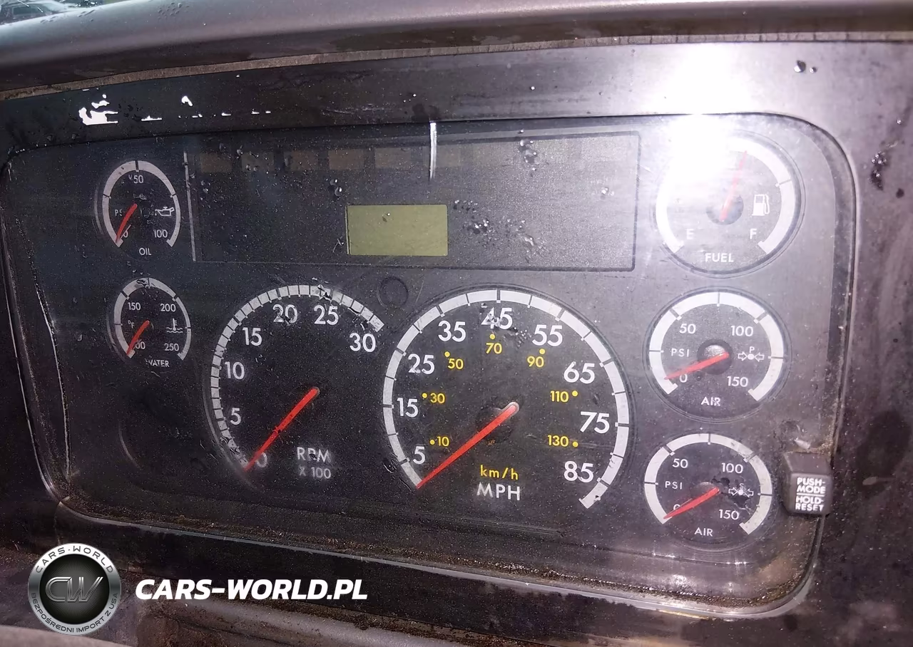 2006 Sterling Truck L 9500 VIN:2FZHAZCV16AV34877 - 5