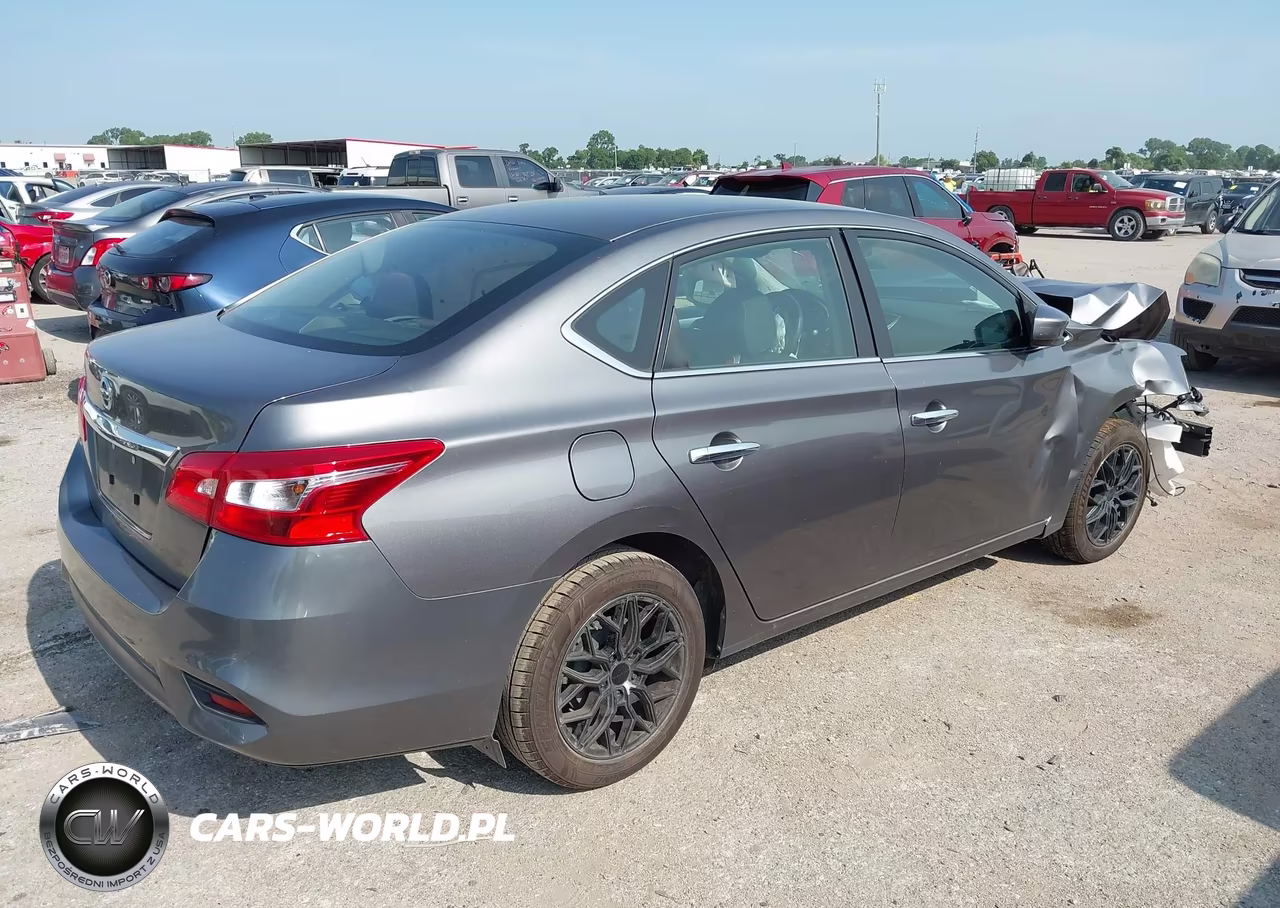2018 Nissan Sentra S VIN:3N1AB7AP8JY310572 - 4