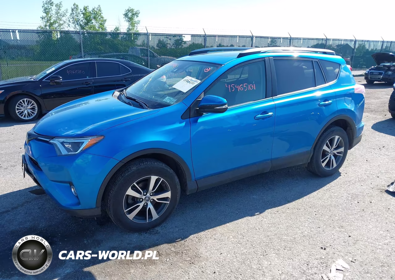 2018 Toyota Rav4 Xle VIN:JTMRFREV1JJ246114 - 2