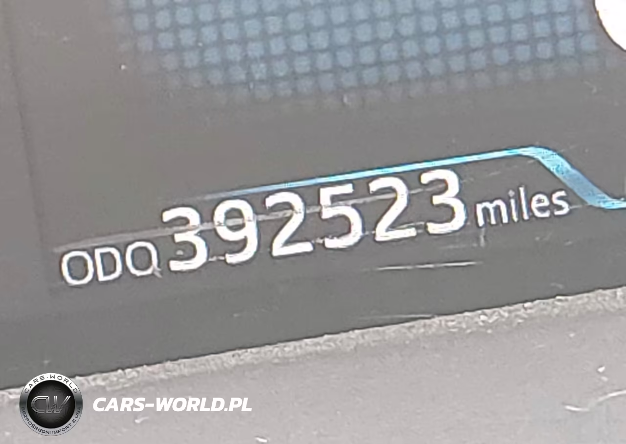 2016 Toyota Prius Two VIN:JTDKBRFUXG3005104 - 15